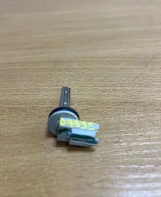 Mercedes-Benz E W210 Oil temperature sensor 103211296 D7595