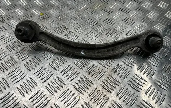 Rear control arm