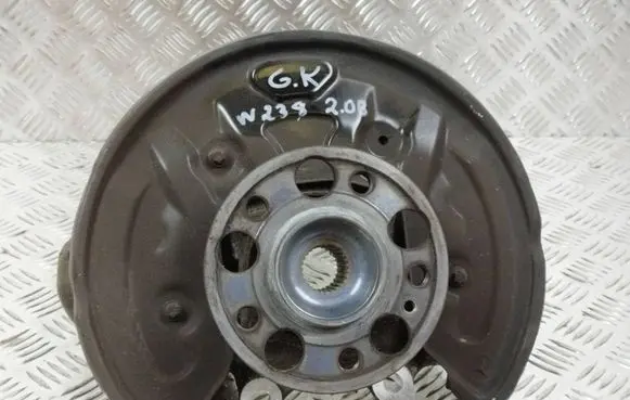 Mercedes-Benz E W238 Rear wheel hub