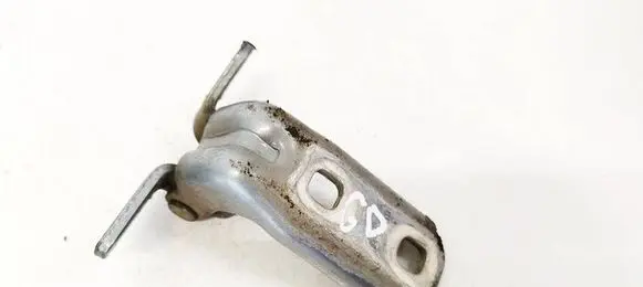 Opel Astra J Rear door lower hinge