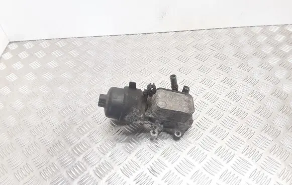 Volvo V50 Oil filter mounting bracket 9685997780