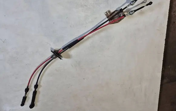 KIA Sportage Gear shift cable linkage