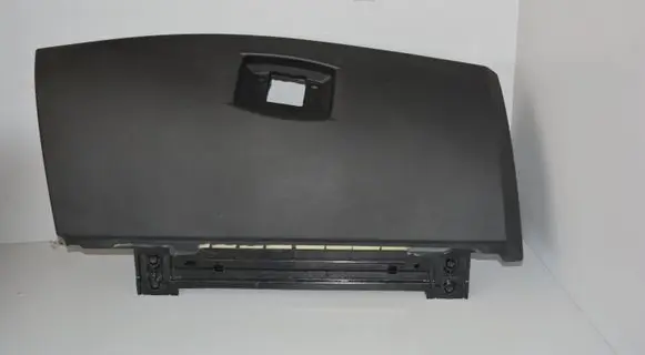 Glove box