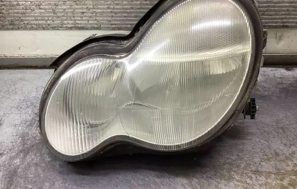 Mercedes-Benz C W203 Headlight/headlamp 0301166201 A2038200161