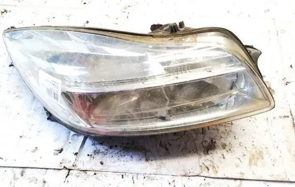 Opel Insignia A Headlight/headlamp 13226781 1LJ00963004
