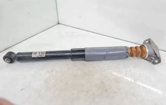 Audi Q2 - Rear shock absorber/damper 5Q0512013KE