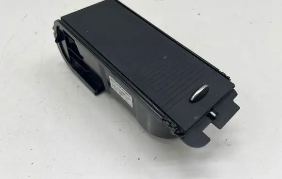 Mercedes-Benz SLC R172 Cup holder front A1726800352