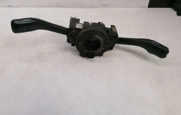 Volkswagen PASSAT B5 Indicator stalk 8L0953513
