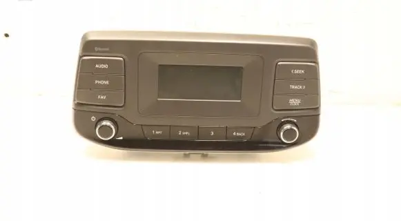 Hyundai i30 Radio/GPS head unit trim 10R-0510763