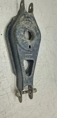 Chrysler Pacifica Rear control arm 68218021AA 68218021