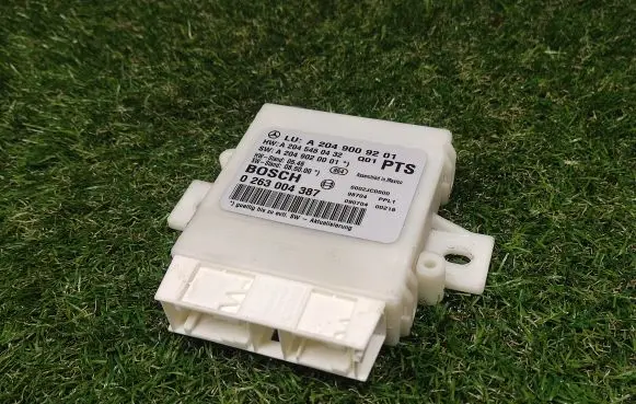 Mercedes-Benz C W204 Parking PDC control unit/module A2049009201 A2045450432 A2049020001