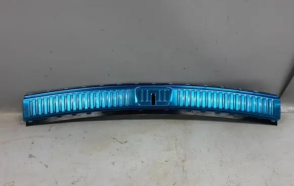 Volkswagen Touareg II Trunk/boot sill cover protection 7P0863459E