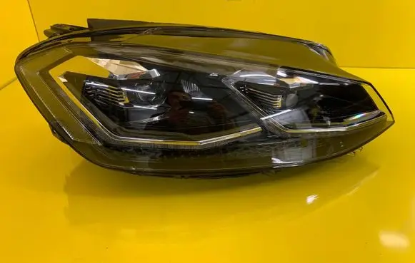 Volkswagen Golf VII Headlight/headlamp 5G1941082C