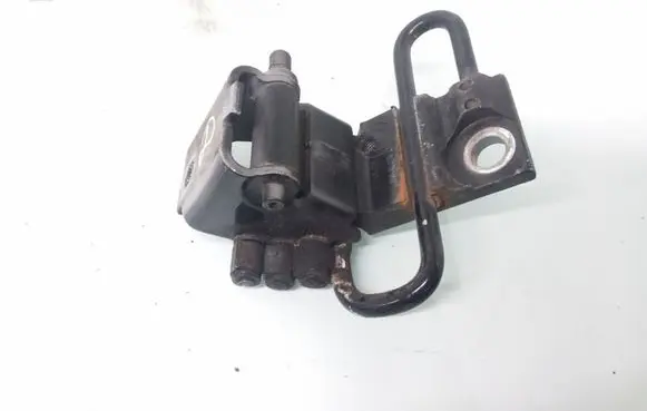 Audi A3 S3 8P Front door lower hinge 8E0831412B