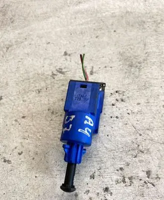 Audi A4 S4 B7 8E 8H Brake pedal sensor switch