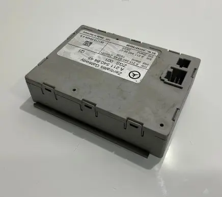 Mercedes-Benz CLS C219 Gateway control module A2115408445 A2115408245 A2114420027