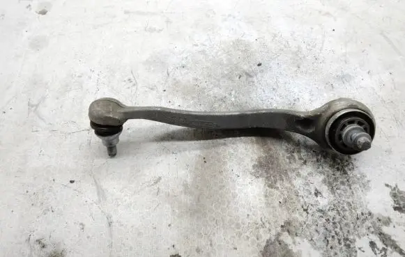 Mercedes-Benz C W205 Front lower control arm/wishbone A20505li