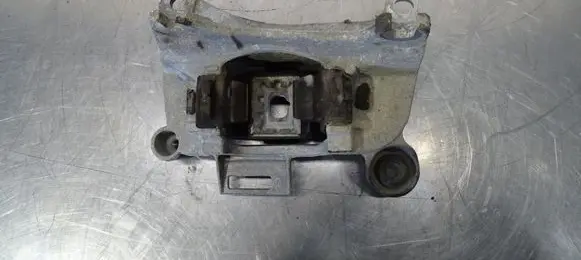 Renault Megane III Gearbox mounting bracket 112200