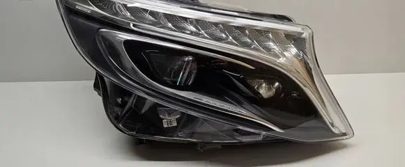 Mercedes-Benz Vito Viano W447 Headlight/headlamp A4479069800 MB143ROZKLEJANA