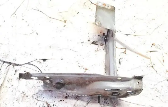 Audi 80 90 B3 Radiator support slam panel