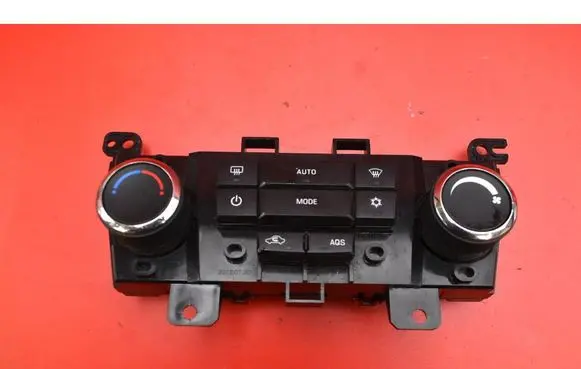 Chevrolet Orlando Climate control unit