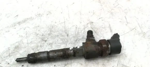 Fuel injector