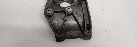 Peugeot 5008 Engine mounting bracket 9646719580