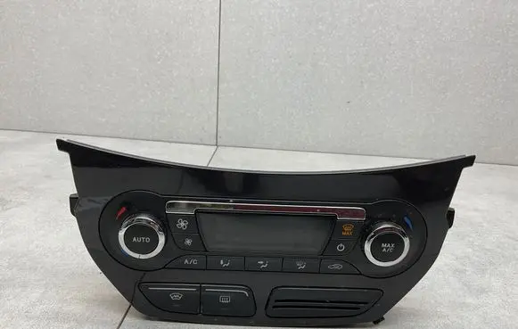 Ford Kuga II Climate control unit DV4T18C612AC