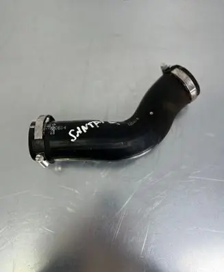 Hyundai Santa Fe Intercooler hose/pipe