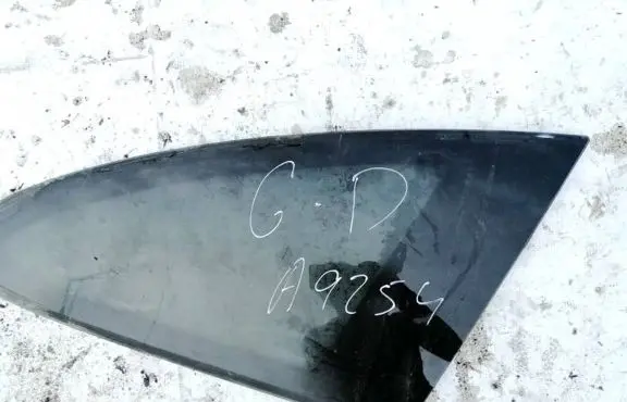 Honda CR-V Rear side window e643r006723 e643r-006723
