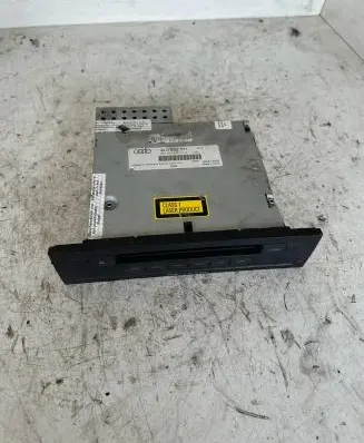 Audi Q7 4L CD/DVD changer 4L0035111 Z57BG3057269 AU7161DCMST