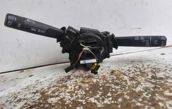 Opel Corsa E Wiper turn signal indicator stalk/switch 13450866 20941129 95433818