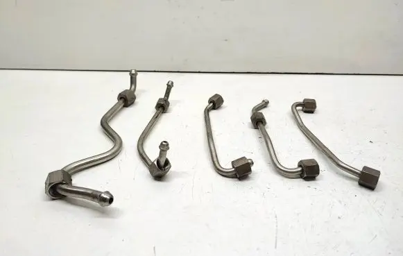 BMW 3 E90 E91 Fuel injector supply line/pipe 4561983