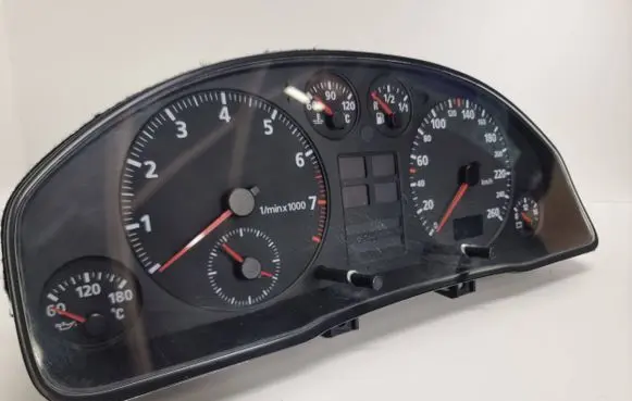 Audi A4 S4 B5 8D Speedometer (instrument cluster) 8001698000TT 0220616608