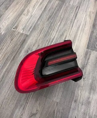 Porsche Macan (95B) Tailgate rear/tail lights 00387995 04072018 01150004