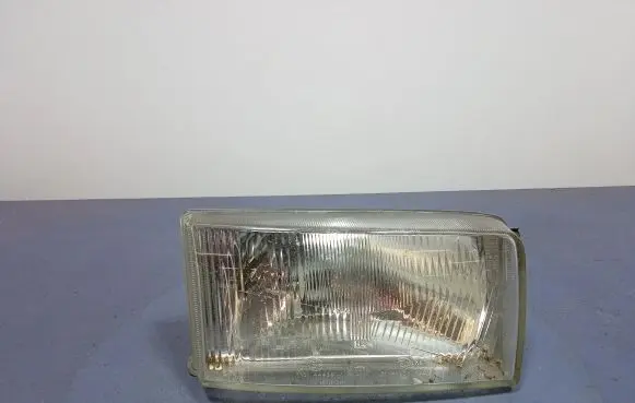 Volkswagen Transporter - Caravelle T4 Headlight/headlamp 7R0144456