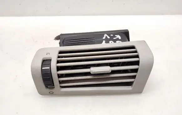 Volkswagen Transporter - Caravelle T5 Rear air vent grill 7H5819201C
