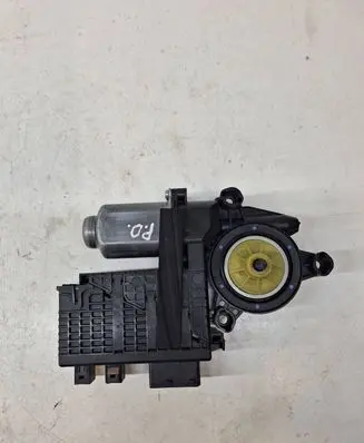Citroen C4 Grand Picasso Front door window regulator motor 9682495580 400964E