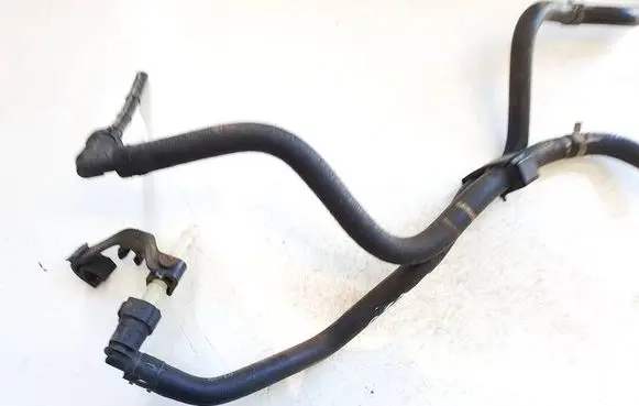 Seat Ibiza IV (6J,6P) Engine coolant pipe/hose 03e133366