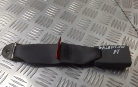 Mitsubishi Galant Rear seatbelt buckle