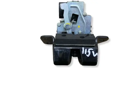 Hyundai ix35 Loading door lock 812302S000
