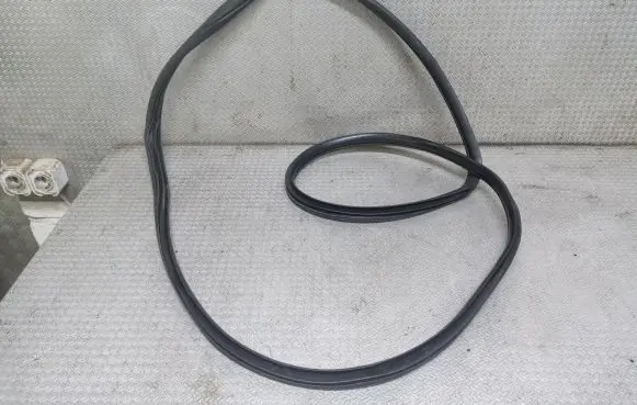 KIA Venga Rear door rubber seal (on body) 