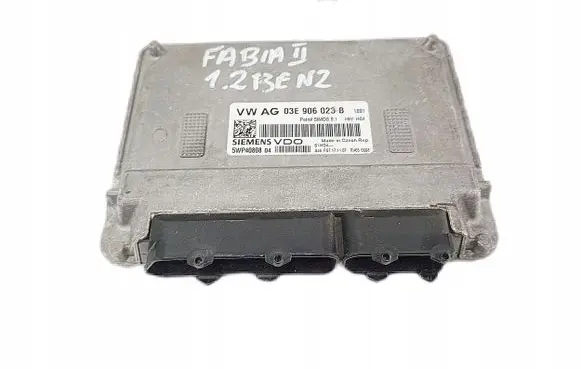 Skoda Fabia Mk2 (5J) Engine control unit/module 03E906023B