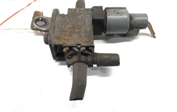 Honda CR-V Fuel pressure regulator 