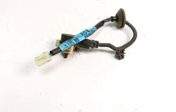 Mitsubishi Outlander Headlight/headlamp level sensor 8303A043 A0154122