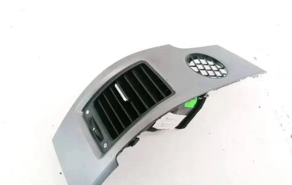 Honda CR-V Dash center air vent grill 77630SWWE010M1 77630-SWW-E010-M1