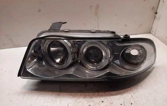 Audi A6 S6 C5 4B Headlight/headlamp