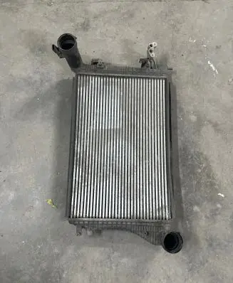 Volkswagen Caddy Intercooler radiator 1K0145803AL