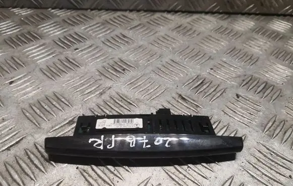 Mercedes-Benz E A207 Parking PDC sensor display screen A0015424623 0015424623