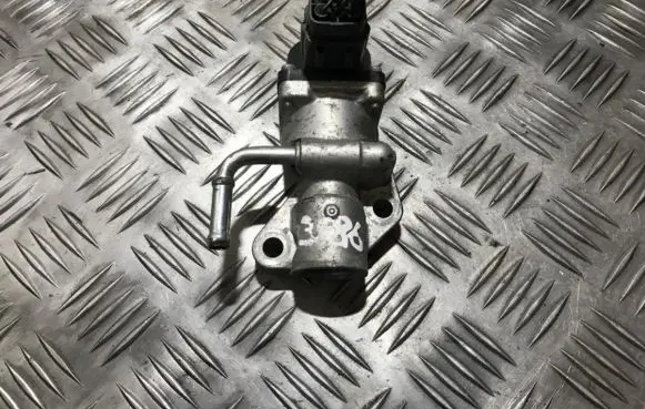 Ford Focus EGR valve 79371u7sad 1s7g-9d475-al